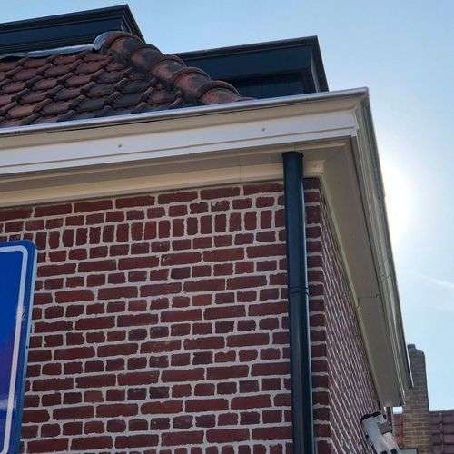 Foto van dakgoot in Dieren